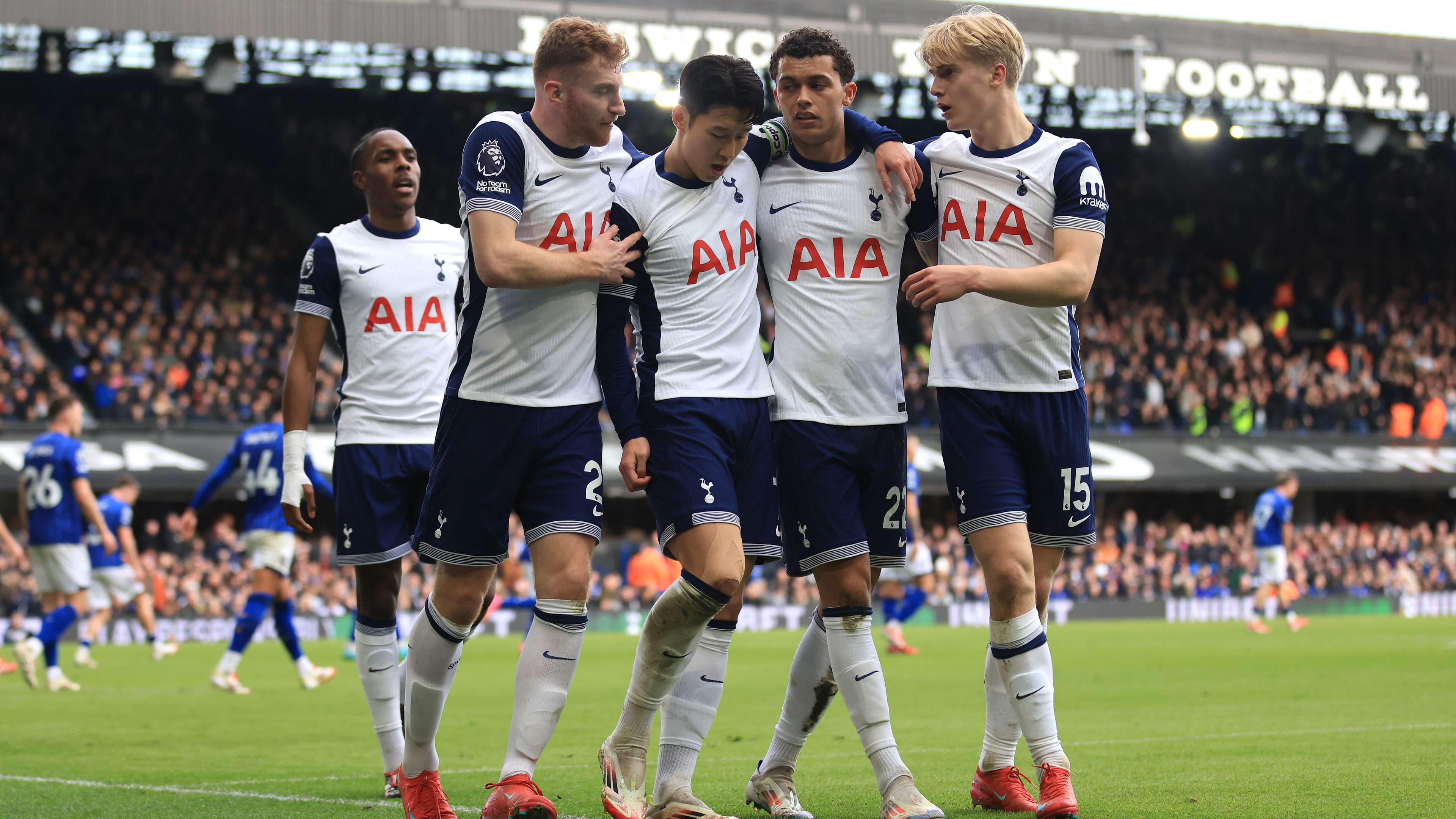 巴薩冬窗清貧引援難 哈維得駕馭當下 羅克或提前6個月報到.